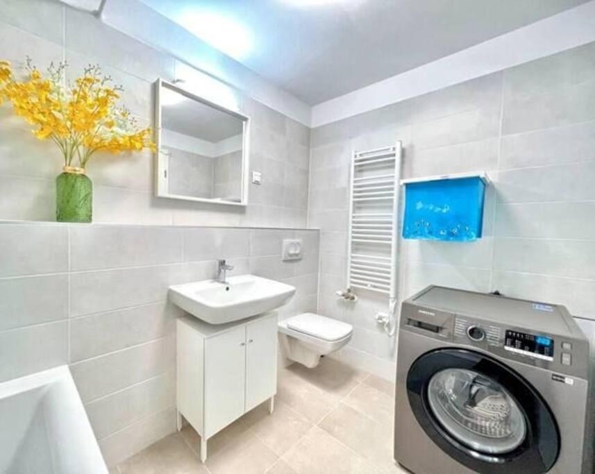 B104 - Liberty Bridge Lovely Home With Free Parking Budapest Exterior foto